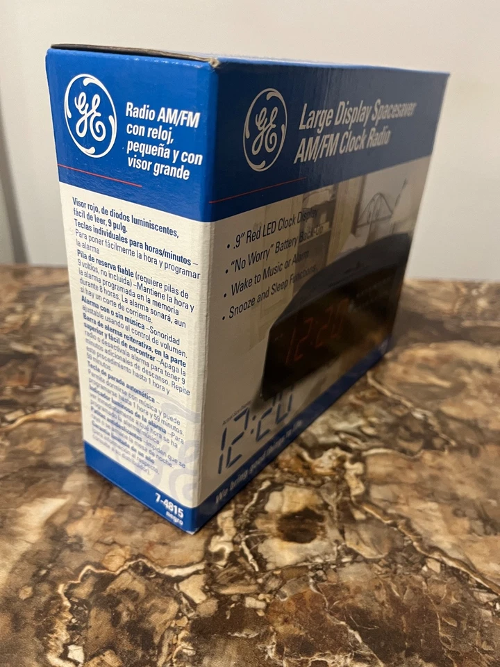 Vintage NEW IN BOX GE Alarm Clock Radio AM/FM Model 7-4815 SpaceSaver - Image 3 of 4