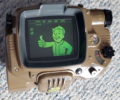 Fallout 4 Pip-Boy Model 3000 Mk IV Collector's Edition with Fallout 4 Pip-Boy Model 3000 Mk IV Collector's Edition with