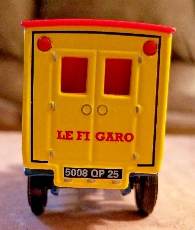 Matchbox 1910 Renault AG "Le Figaro" 4" Diecast "Power Of The Press" YPP01