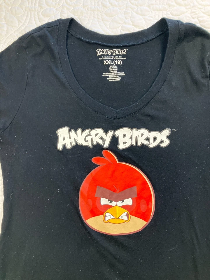 Angry Birds Juniors Size XXL (19)  Black and Red Bird T shirt - Image 2 of 4