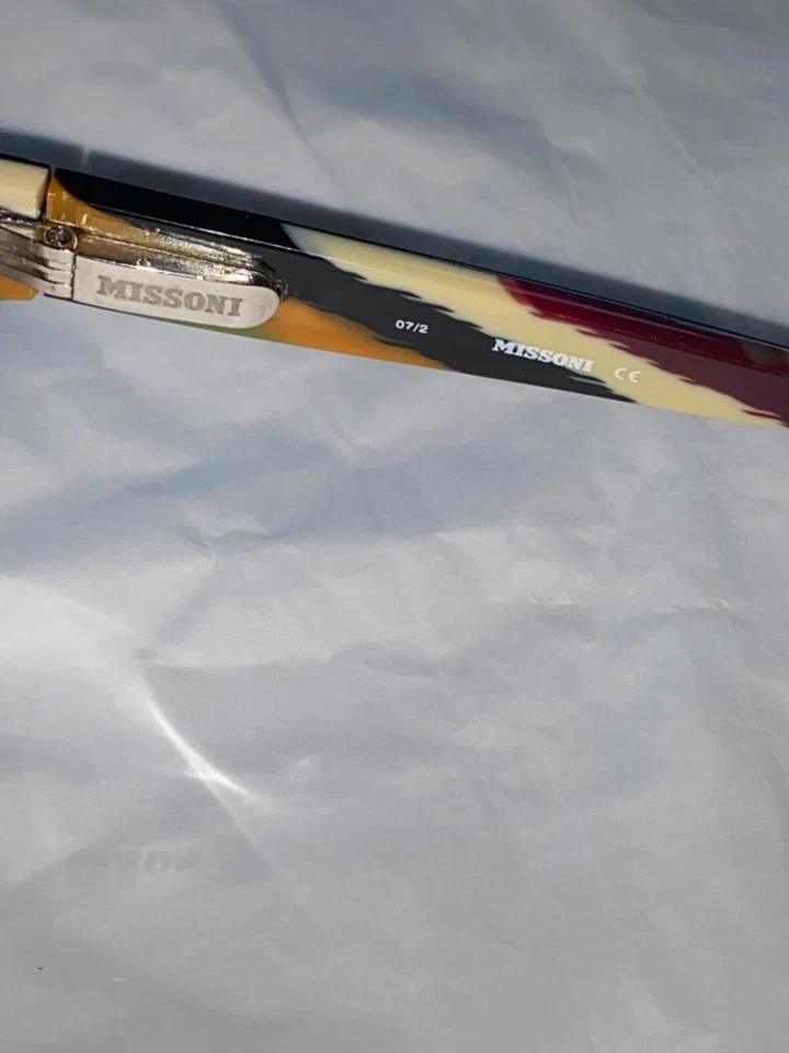 GAFAS DE SOL MISSONI DESIGNER OVERSIZE COLORIDAS EN INTERIORES HECHAS EN ITALIA Foto 4 de 4
