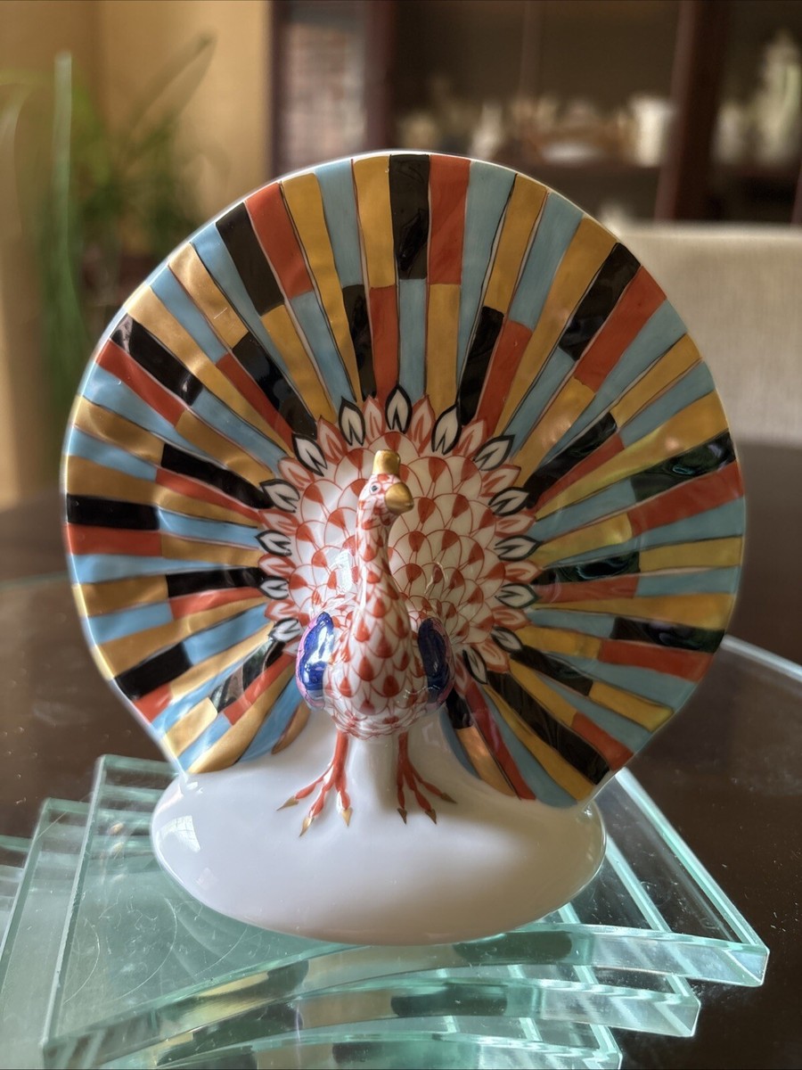 Herend porcelain rust fishnet large Peacock figurine -mint