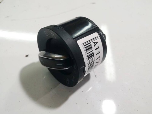 3c8941431a Scheinwerfer Schalter  Volkswagen Passat DE2768109-71