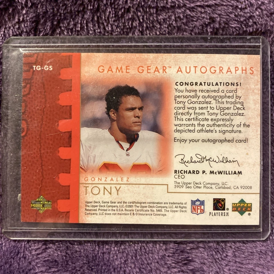 2001 Upper Deck Game Gear Auto Tony Gonzalez #TG-GS Auto HOF - Image 2 of 2