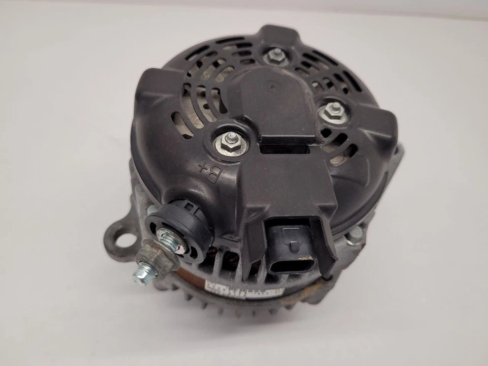 2015-2020 CHEVROLET SUBURBAN 1500 генератор переменного тока 150 ампер вариант KG4 23487089 - Изображение 2 из 4