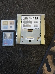 Streamer HP Surestore C1555-69203 12/24GB SCSI 50-PIN  5.25''