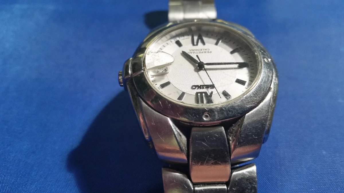 Seiko Perpetual Calendar 8F32-0019 Men's Watch for parts