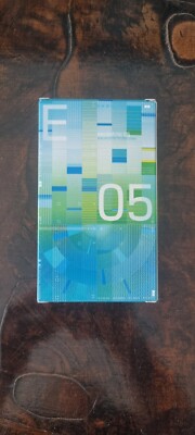 Escentric Molecules 05
