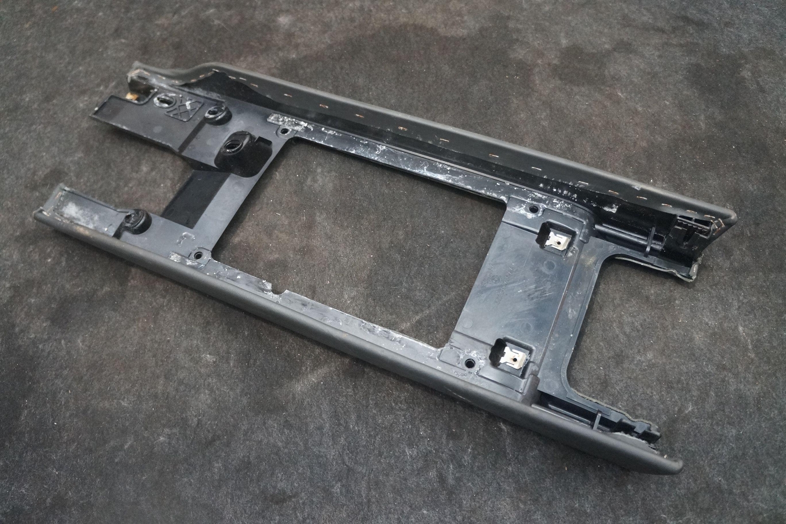 Center Console Base Trim Panel Black 4G43-04736-AC Aston Martin V8 Vantage 2007