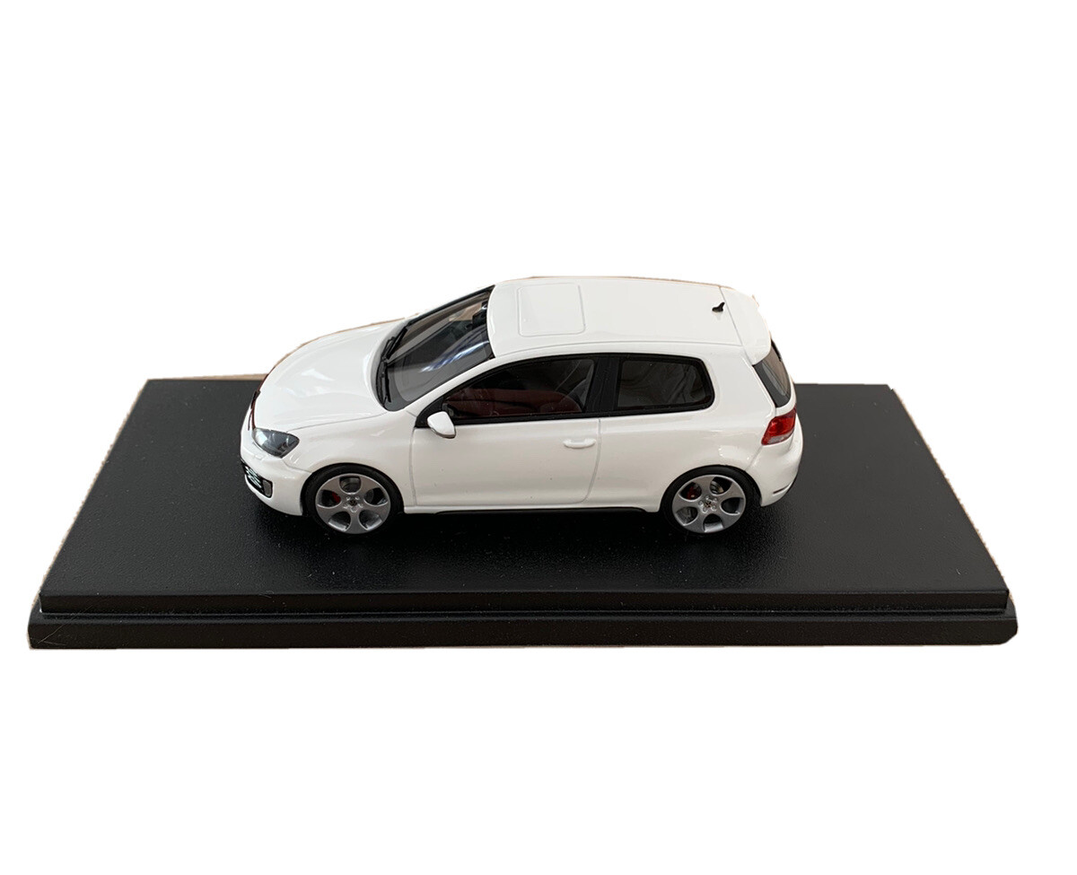 Volkswagen Golf 6 GTI ミニカー 1/43 RARE VW GOLF VI 6 GTI WORTHERSEE 2010 CANDY WHITE 1:43