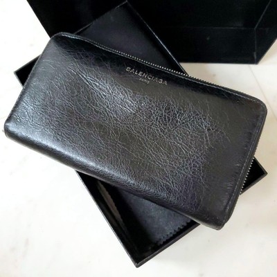 balenciaga zippy wallet