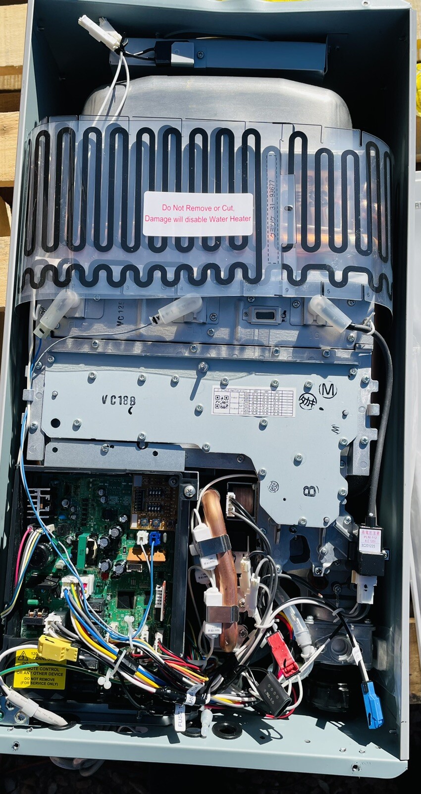 Rheem ECO180DVLN3-1 Performance Plus Natural Gas Indoor Tankless Water  Heater 20352670638 | eBay