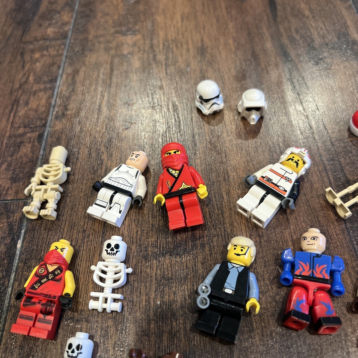 Mixed LEGO Minifigure Lot Figures Parts Accessories Weapons Tools