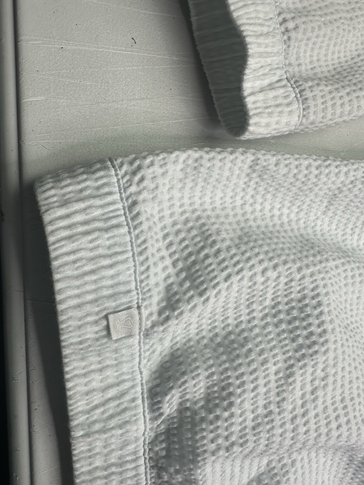 LULULEMON Pack Light Pullover Packable Jacket See… - image 9