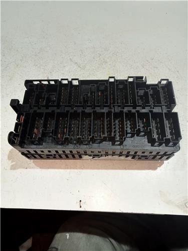 357937039 PRZEKAŹNIK SKRZYNKA BEZPIECZNIKÓW PRZEKAŹNIK WIELOFUNKCYJNY / 3866 DO VOLKSWAGEN PAS - Zdjęcie 1 z 3