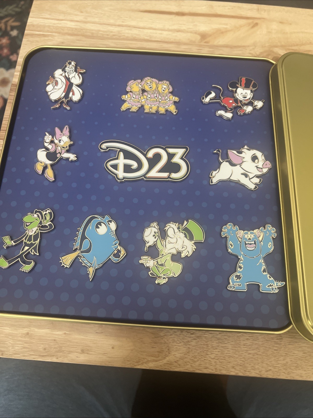 🔥NEW 2026 Disney D23 Gold Member Classics And Fan Favorites Boxed 10 Pin LR Set