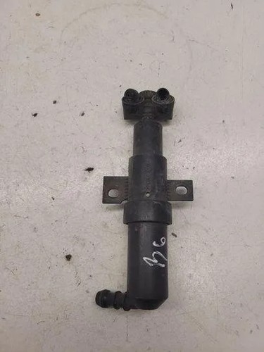 VW PASSAT Variant B6 3C5 Scheinwerferwaschanlage rechts 1307030327 23934473