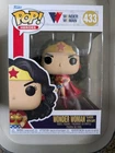 Funko Pop! Vinyl: DC Universe - Wonder Woman Classic with Cape #433