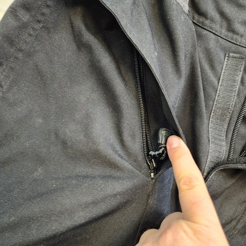 Pantalones de montar Harley Davidson negros M bolsillos con cremallera forro de malla transpirable - Imagen 11 de 16