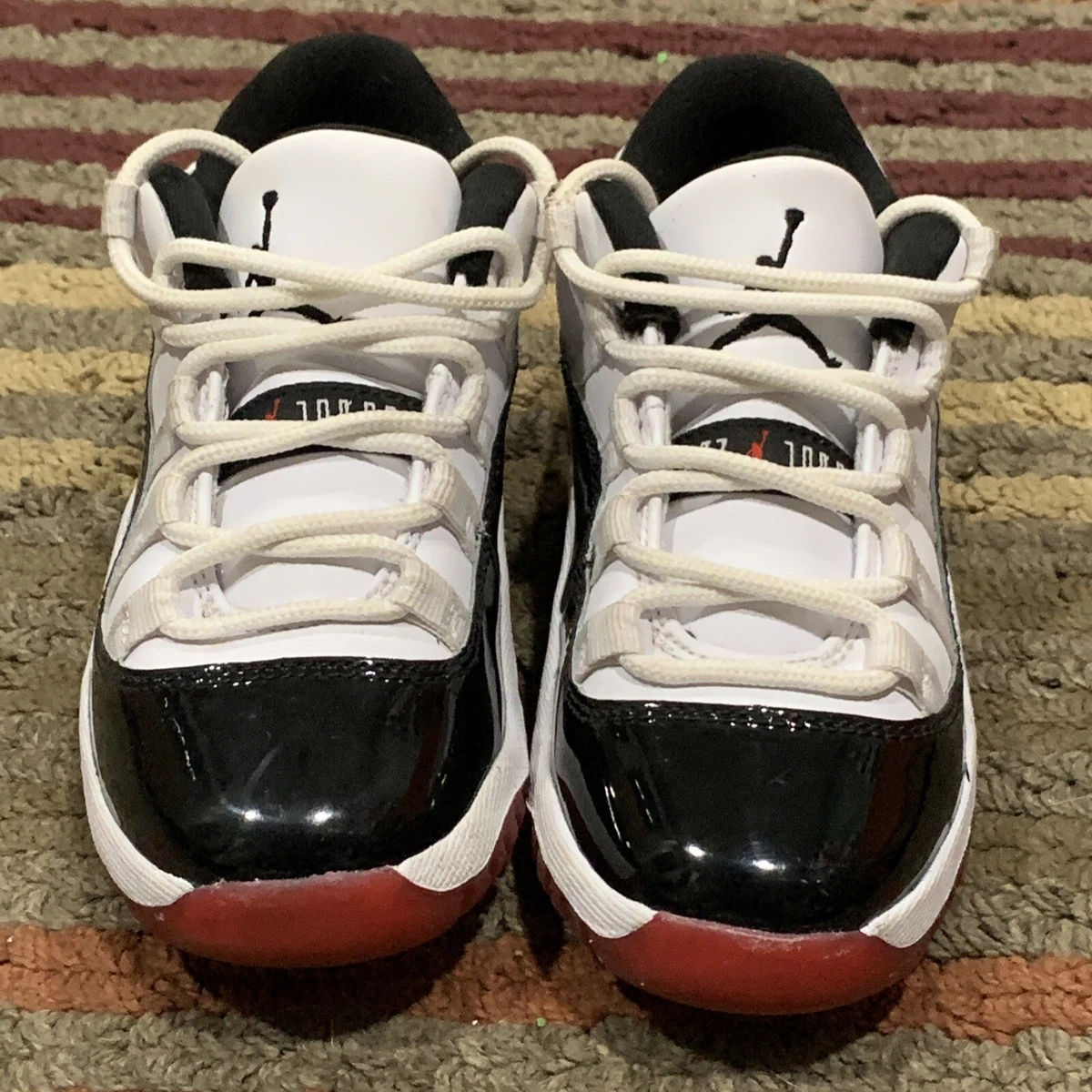 concords black and red