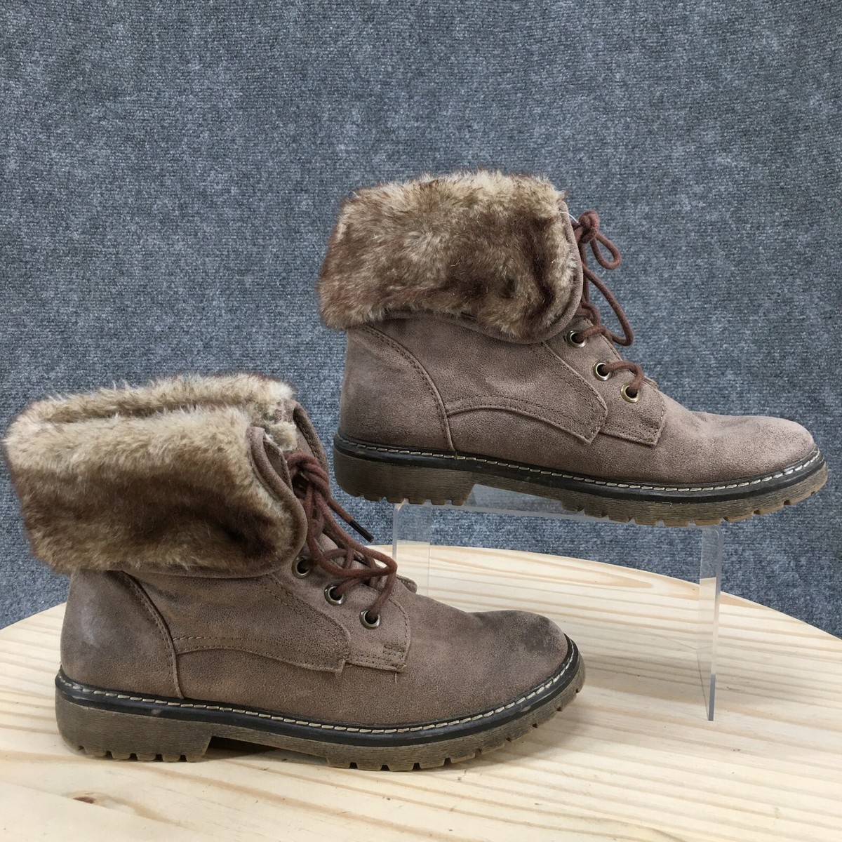 Bottes Femme Mossimo En Simili Daim Noir - Taille US 7.5, Talon Bas, Fermeture éclair - Occasion