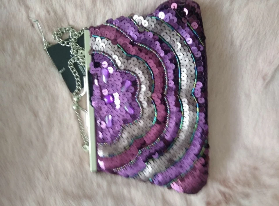 DESDE REINO UNIDO NUEVO CON ETIQUETAS Bolso sin asas de lentejuelas púrpura Baile de graduación Vestido Cartera Formal Boda Plateado Foto 2 de 4