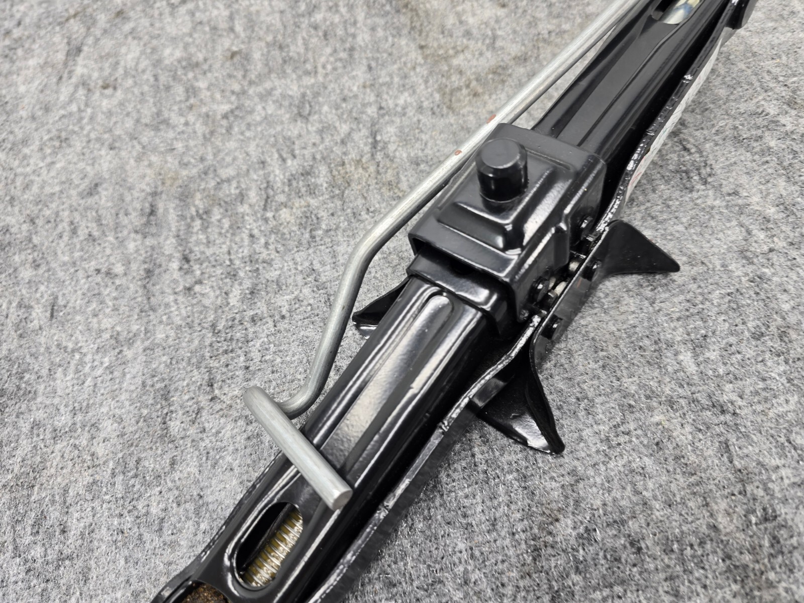 FLOOR JACK ASSEMBLY OEM 40K 14-19 MASERATI GHIBLI S QUATTROPORTE