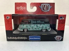 32500-MJS02 M2 MACHINES AUTO THENTICS 1960 VW DELIVERY VAN USA MODEL 1:64