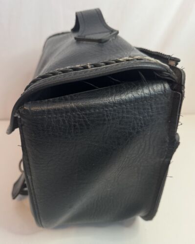 Vintage River Road Motorcycle Saddle Bag Black Leather Buckles Straps - Foto 4 di 10