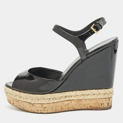 Sandales compensées à bride cheville Gucci en cuir verni noir et liège - Photo 1/4