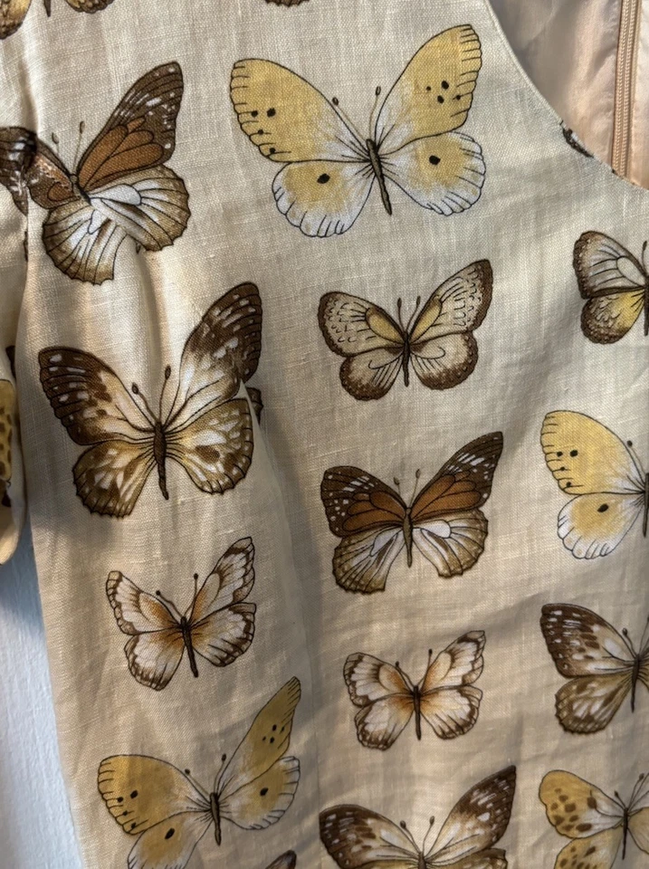 Vintage Laurel Size 38 (roughly Size 8) Linen Butterfly Print Dress Small Stain - Image 4 of 4