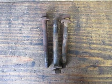 96 CHEVY GMC 2500 3500 TRUCK * STEERING GEAR BOX BOLTS *