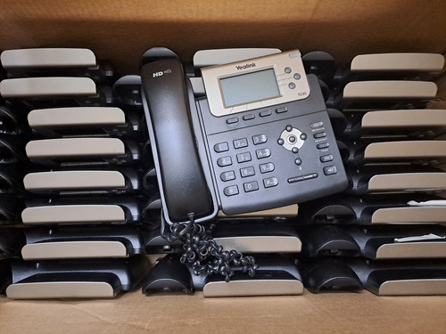 LOT DE 20 x TÉLÉPHONES IP PROFESSIONNELS YEALINK T23G SIP-T23G PoE avec supports de bureau - Photo 4/5