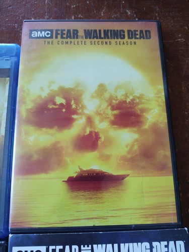 FEAR THE WALKING DEAD BLU-RAY AND DVD SEASON 1-4 1 2 3 4 LOT - Foto 3 di 8