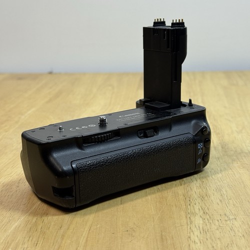 Genuine Canon BG-E6 Battery Grip for EOS 5D Mark II + 1 Aftermarket Battery - Picture 4 of 12