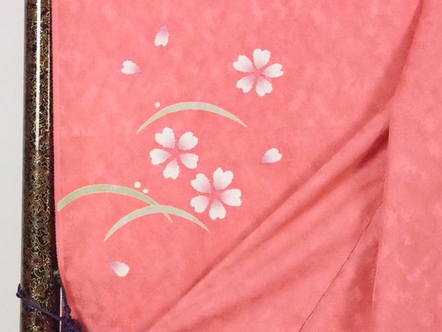 Premium Silk Furisode Set Completo 19 Pezzi, Rosa con Orlo Ombreggiato Grigio (Nuovo) - Foto 10 di 13