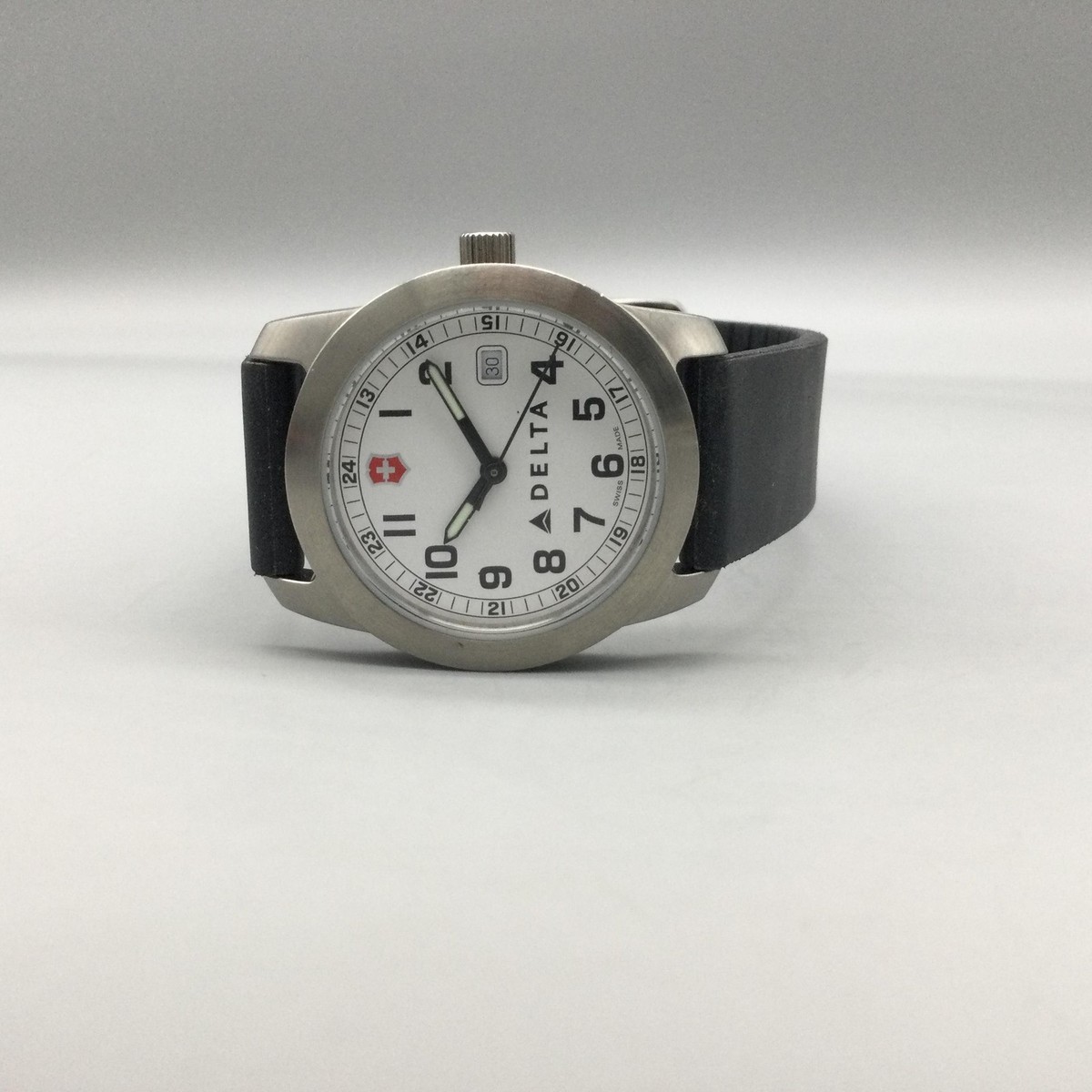 Victorinox Swiss Army Delta Womens Watch 30mm Logo Date NOT  display picture 2