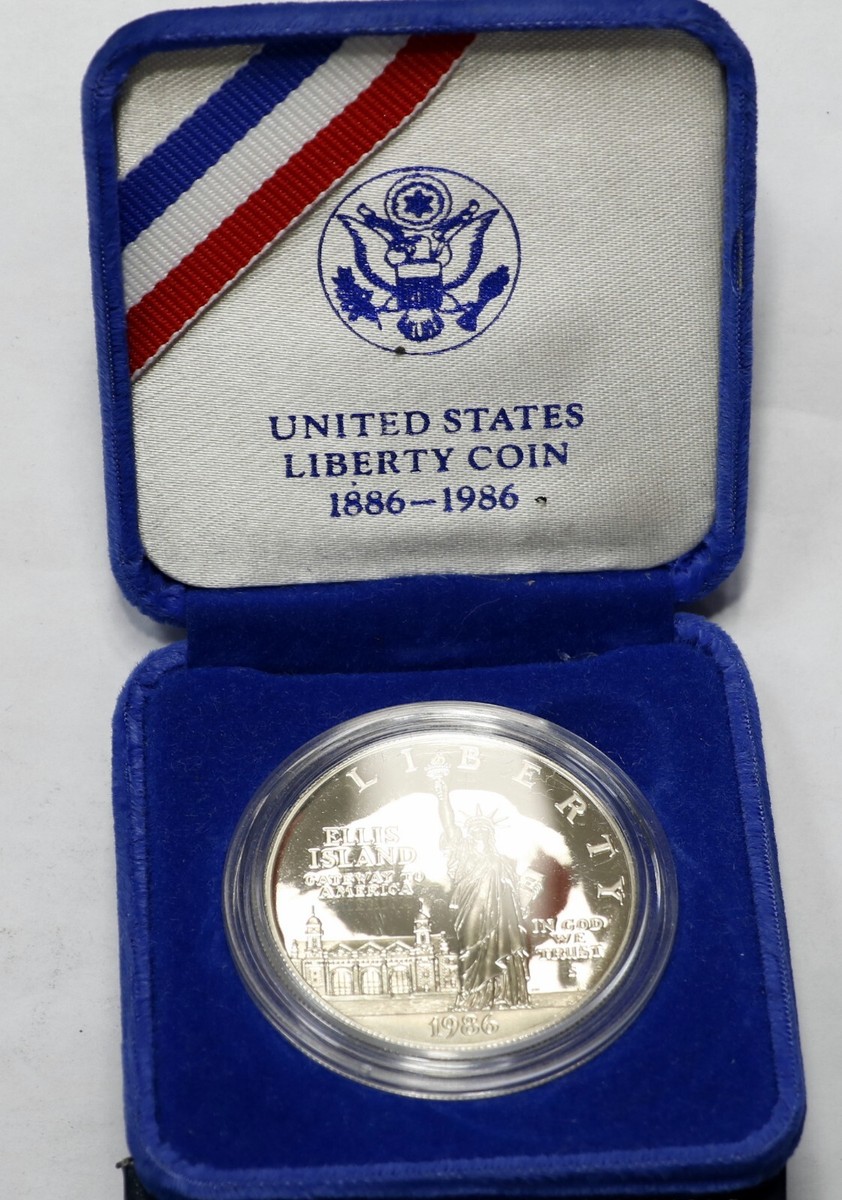 1986年 リバティ 自由の女神、エリス島 1986 Ellis Island Statue of Liberty Commemorative Silver Doll Box