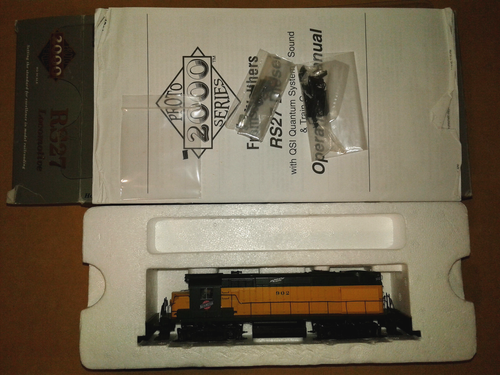 HO SCALE WALTHERS ALCO RS27 CHICAGO & NORTHWESTERN C&NW #902 DCC & SOUND - Picture 2 of 11