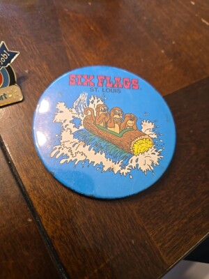 Vintage Six Flags Over Texas Pinback Button