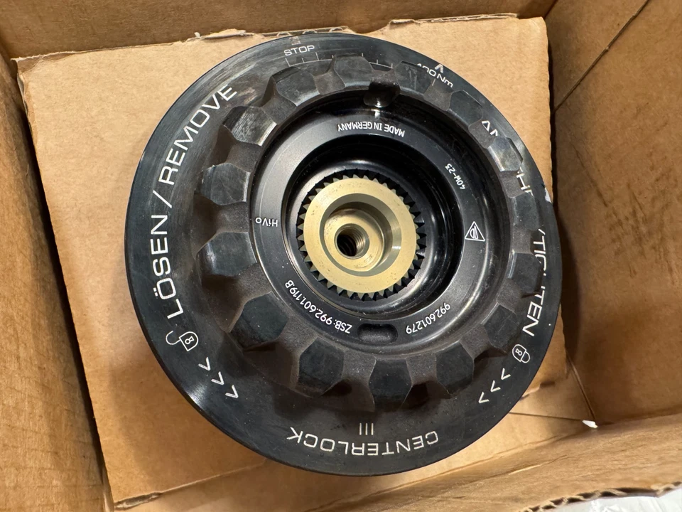 OEM Part Genuine Porsche 992 911 Center Lock Wheel Bolt Lug Nut GT3 RS Turbo S T — 第 2/4 张图片