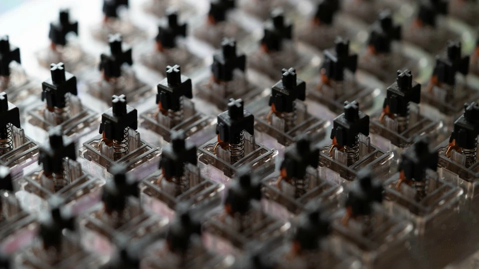 Hand Lubed and Filmed Gateron Ink Black V2 Linear Switches (70 Count) - Image 4 of 4