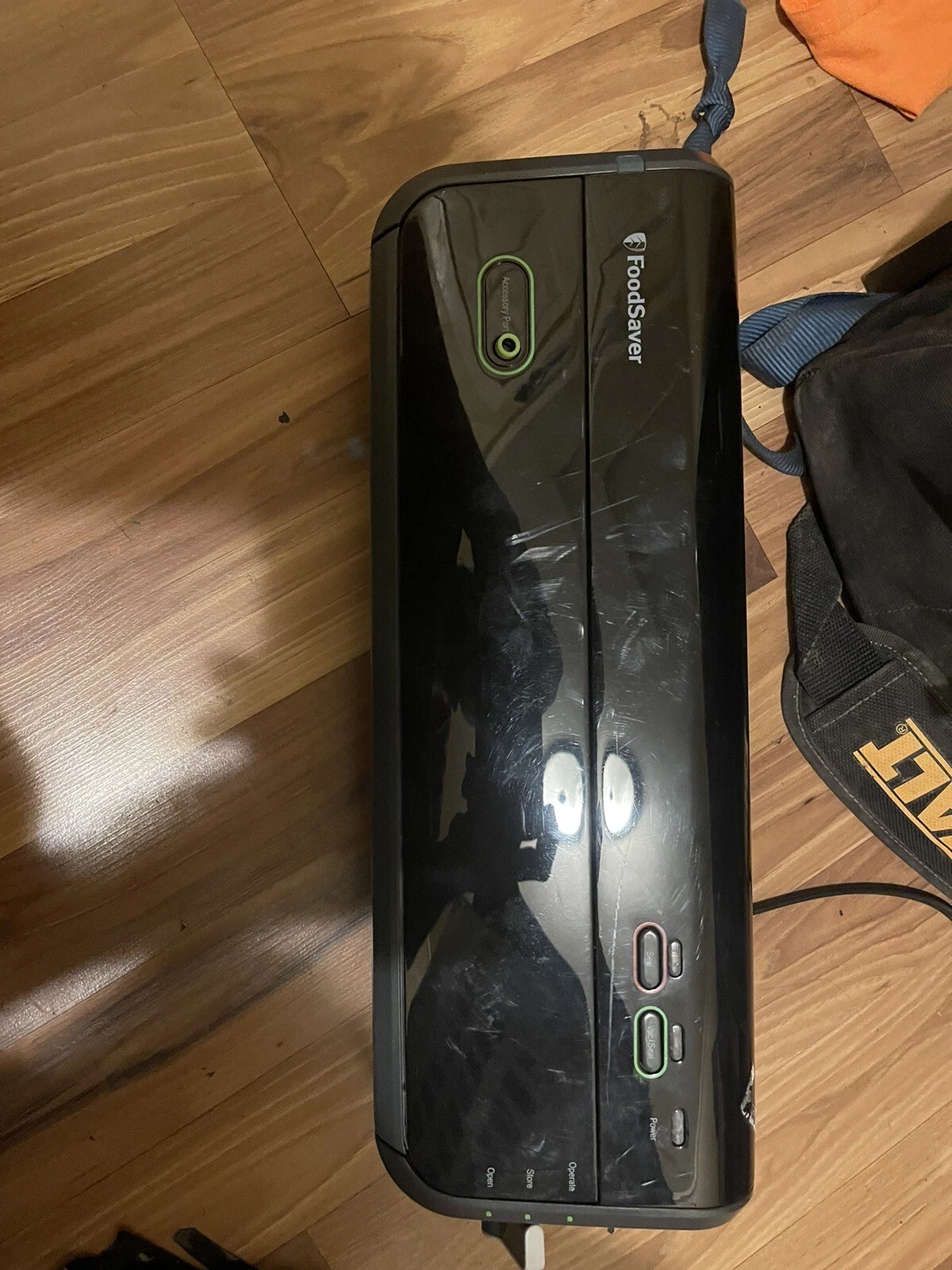 FoodSaver FM2000 Vacuum Sealer