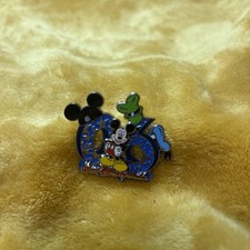 WDW 06 Collection - Mickey Mouse Pin - Disney Trading Pin