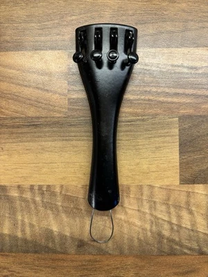 High Quality German Made Alloy Violin Tailpiece, 4/4, integrated fine tuners - Image 1 of 4
