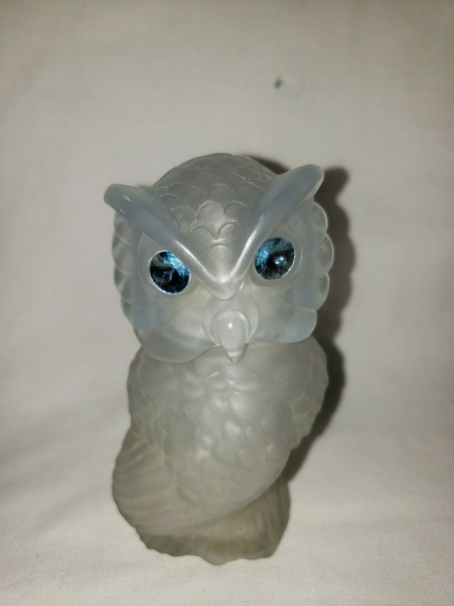 Avon Bottle snow Owl vintage !!