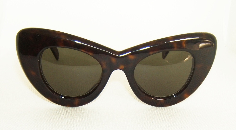 Celine papillon cat eye sunglasses cl41055/s Celine | Accessories | Celine Oversized Red Cat Eye  main image 3