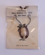 Vintage Keychain Sea Shell Collectible Metal Key Ring Gem Of The Ocean