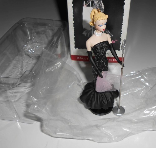 Hallmark Keepsake Ornament Barbie Solo en el Foco Serie Coleccionista 1995 - Imagen 2 de 3