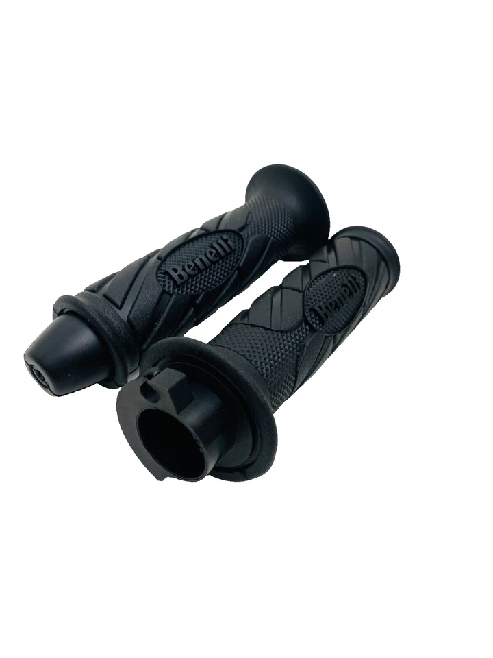 COPPIA MANOPOLE BENELLI 49X NUOVO ORIGINALE NERE CD R020061000000 - Immagine 2 di 4